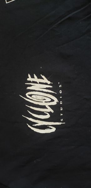 File:3DO Studios T Shirt 1.jpg